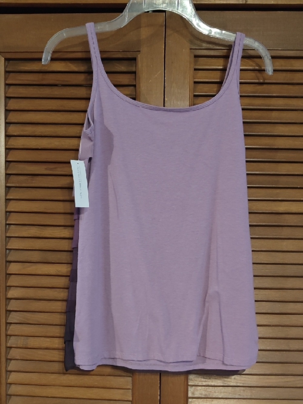 NWT New York & Company Lavender to Plum Ombre Tiered Ruffle Camisole - Picture 2 of 6